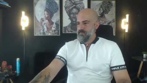 Snapshot of alex_saints_ce chatting on 05/01/26, 04:22 Alex Saints online show from 05/01/26, 04:22