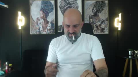 Snapshot of alex_saints_ce chatting on 05/20/26, 02:23 Alex Saints online show from 05/20/26, 02:23