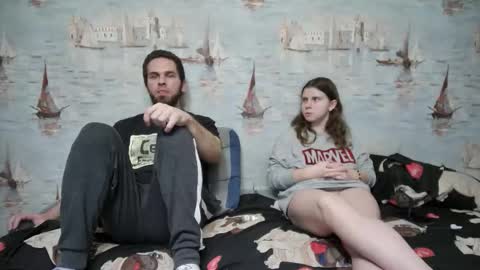 Alex and Sarah online show from 11/09/25, 06:50