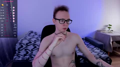 Snapshot of alex_silent chatting on 02/17/25, 10:29 alex_silent online show from 02/17/25, 10:29