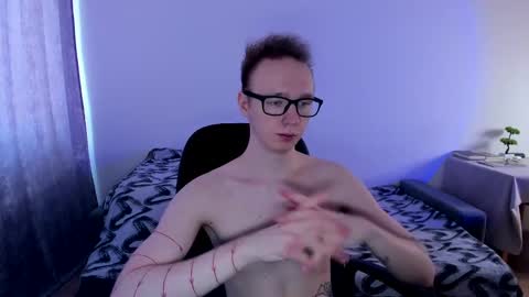 Snapshot of alex_silent chatting on 02/21/25, 11:22 alex_silent online show from 02/21/25, 11:22