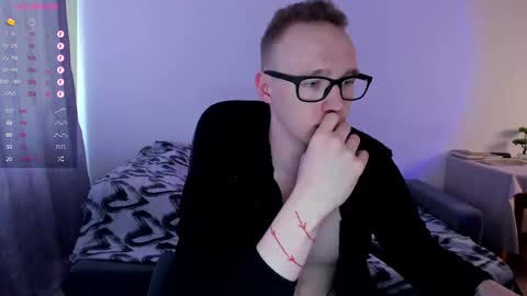 Snapshot of alex_silent chatting on 03/06/25, 10:30 alex_silent online show from 03/06/25, 10:30