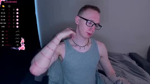 Snapshot of alex_silent chatting on 10/13/25, 11:10 alex_silent online show from 10/13/25, 11:10