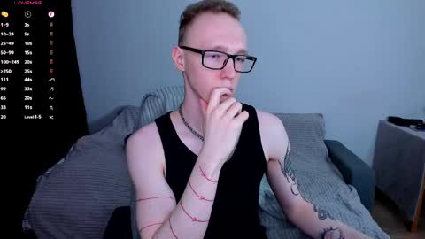 alex_silent online show from 06/04/26, 04:24
