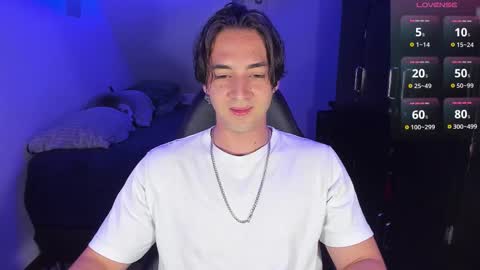 Snapshot of alex_smith0 chatting on 09/24/25, 01:31 online show from 09/24/25, 01:31