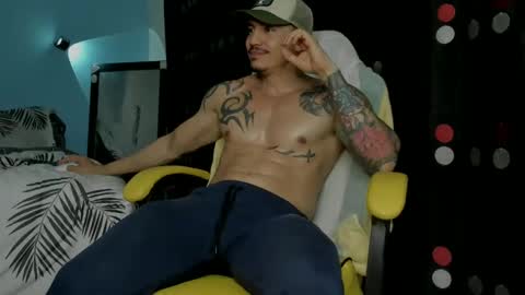 alex_sthorm online show from 09/19/25, 01:51