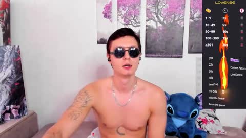 Alex WandHot online show from 10/12/25, 09:30