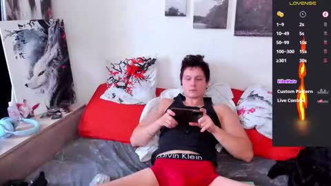 Alex WandHot online show from 10/25/25, 05:48