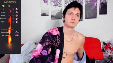 Alex WandHot online show from 11/08/25, 08:25