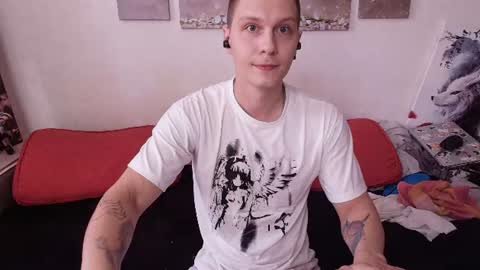 Snapshot of alex_wandhot chatting on 06/16/26, 06:38 Alex WandHot online show from 06/16/26, 06:38