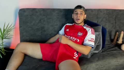 Alex Woll online show from 10/05/25, 02:54