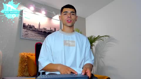 x   online show from 01/05/25, 02:38