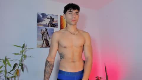 Snapshot of alex_zt7 chatting on 04/29/26, 04:11 x online show from 04/29/26, 04:11