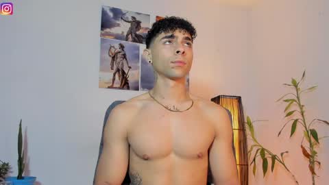 Snapshot of alex_zt7 chatting on 05/15/26, 06:59 x online show from 05/15/26, 06:59