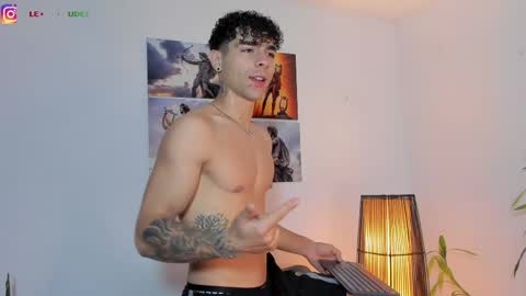 Snapshot of alex_zt7 chatting on 05/29/26, 01:31 x online show from 05/29/26, 01:31