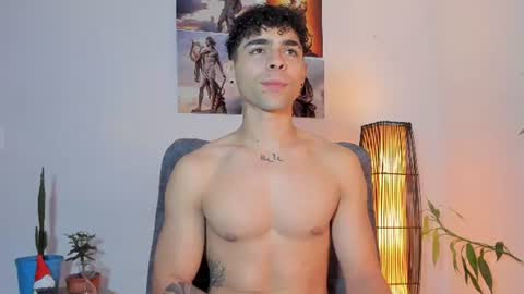 Snapshot of alex_zt7 chatting on 06/13/26, 04:27 x online show from 06/13/26, 04:27