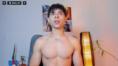 Snapshot of alex_zt7 chatting on 07/13/26, 04:54 x online show from 07/13/26, 04:54