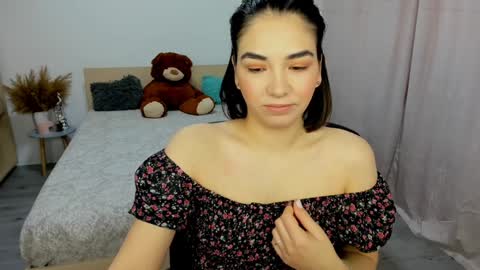 Snapshot of alexa_dolly chatting on 01/07/25, 06:16 Alexa online show from 01/07/25, 06:16