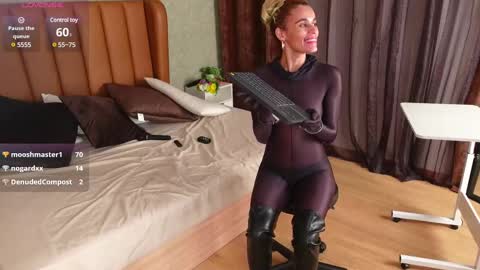 Snapshot of alexa_duque34 chatting on 03/09/25, 02:10 Alexa online show from 03/09/25, 02:10