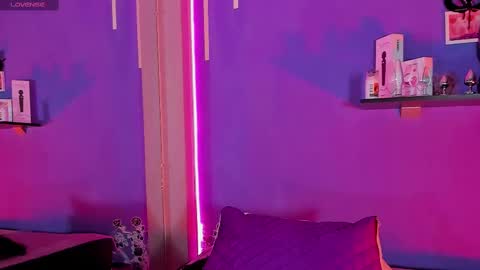 Alexa  online show from 02/18/25, 05:42