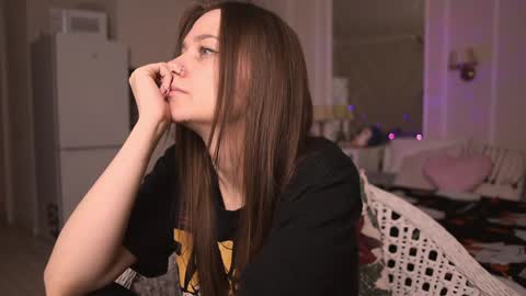 Snapshot of alexa_feels chatting on 01/11/25, 08:10 Little Duck homie online show from 01/11/25, 08:10