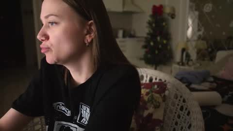 Snapshot of alexa_feels chatting on 01/10/26, 05:15 Little Duck homie online show from 01/10/26, 05:15