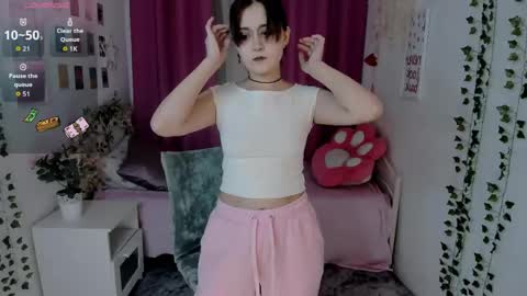 Snapshot of alexa_lexi chatting on 05/07/26, 11:26 alexa_lexi online show from 05/07/26, 11:26