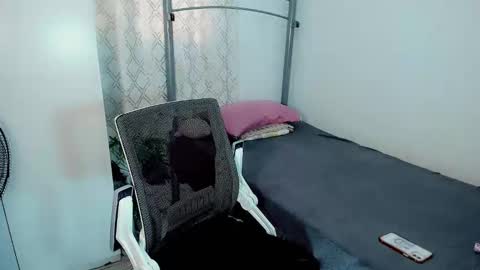 ALEXA    -    DONT FORGET TO FOLLOW AND RATE ME THUMBS UP online show from 01/06/25, 04:47