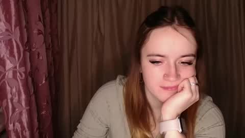 Snapshot of alexa_missu chatting on 11/29/25, 12:24 Alexa online show from 11/29/25, 12:24