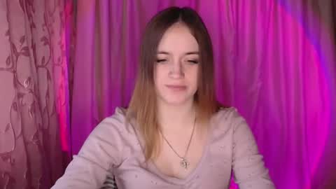 Snapshot of alexa_missu chatting on 12/18/25, 07:25 Alexa online show from 12/18/25, 07:25