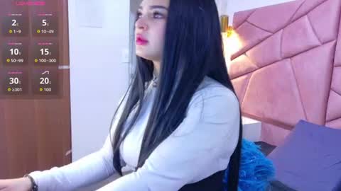 Snapshot of alexa_muz chatting on 08/06/26, 01:35 Alexandra online show from 08/06/26, 01:35