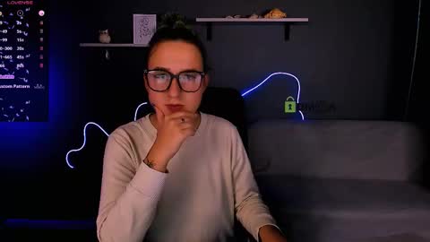 Snapshot of alexa_night_ chatting on 10/09/25, 10:13 alexa_night_ online show from 10/09/25, 10:13