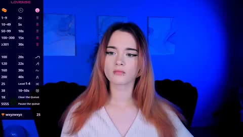 Snapshot of alexa_night_ chatting on 11/06/25, 08:32 alexa_night_ online show from 11/06/25, 08:32