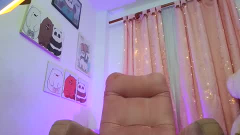 Snapshot of alexa_orange chatting on 06/03/26, 10:40 alexa_orange online show from 06/03/26, 10:40