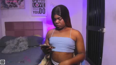 Snapshot of alexa_paytom1 chatting on 10/27/25, 04:16 Alexa online show from 10/27/25, 04:16