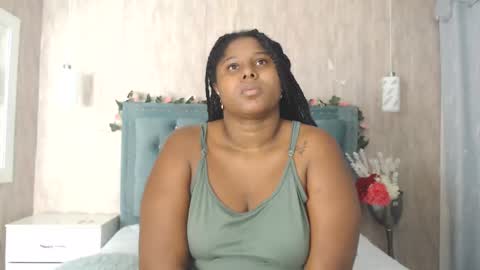 Snapshot of alexa_roussee chatting on 02/11/25, 02:35 Alexa online show from 02/11/25, 02:35