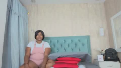 Snapshot of alexa_roussee chatting on 09/12/25, 12:27 Alexa online show from 09/12/25, 12:27