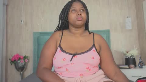 Snapshot of alexa_roussee chatting on 09/29/25, 12:10 Alexa online show from 09/29/25, 12:10