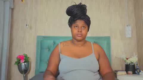 Snapshot of alexa_roussee chatting on 10/17/25, 12:30 Alexa online show from 10/17/25, 12:30