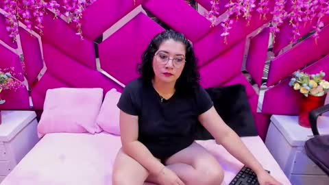 alexa sanz online show from 12/04/25, 07:55