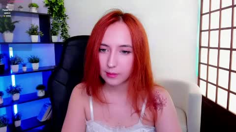Snapshot of alexa_temptress chatting on 04/17/26, 02:03 Alexa online show from 04/17/26, 02:03