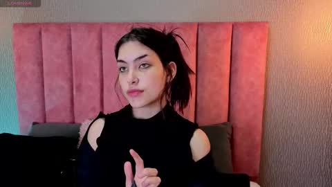 Alexa Thaylor online show from 12/16/25, 03:17