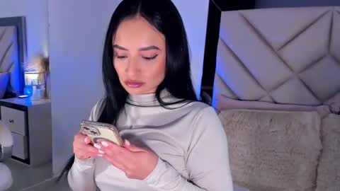 Snapshot of alexa_tobar chatting on 05/20/26, 10:16 alexa_tobar online show from 05/20/26, 10:16