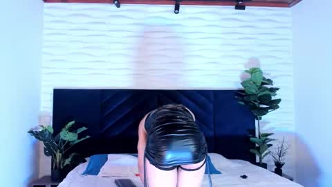 Snapshot of alexa_vandercloude chatting on 10/18/25, 08:53 alexa_vandercloude online show from 10/18/25, 08:53