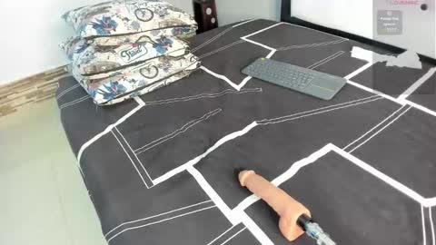 alexaa_small online show from 10/29/25, 02:47