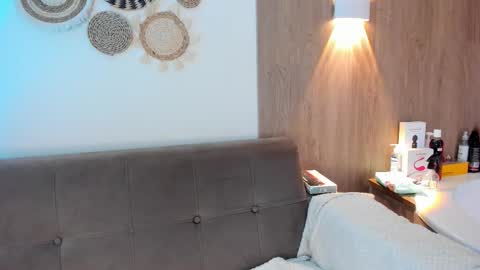 Snapshot of alexaa_swan chatting on 03/20/26, 08:35 alexaa_swan online show from 03/20/26, 08:35