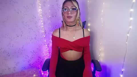 Snapshot of alexaavandercloude chatting on 04/01/26, 07:33 alexaavandercloude online show from 04/01/26, 07:33