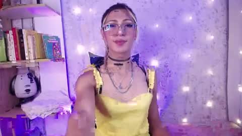 Snapshot of alexaavandercloude chatting on 04/18/26, 01:26 alexaavandercloude online show from 04/18/26, 01:26