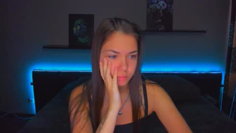 Snapshot of alexabarkley chatting on 10/06/25, 12:30 angel online show from 10/06/25, 12:30
