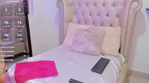 Snapshot of alexafoxy18 chatting on 01/30/25, 10:29 ALEXA online show from 01/30/25, 10:29